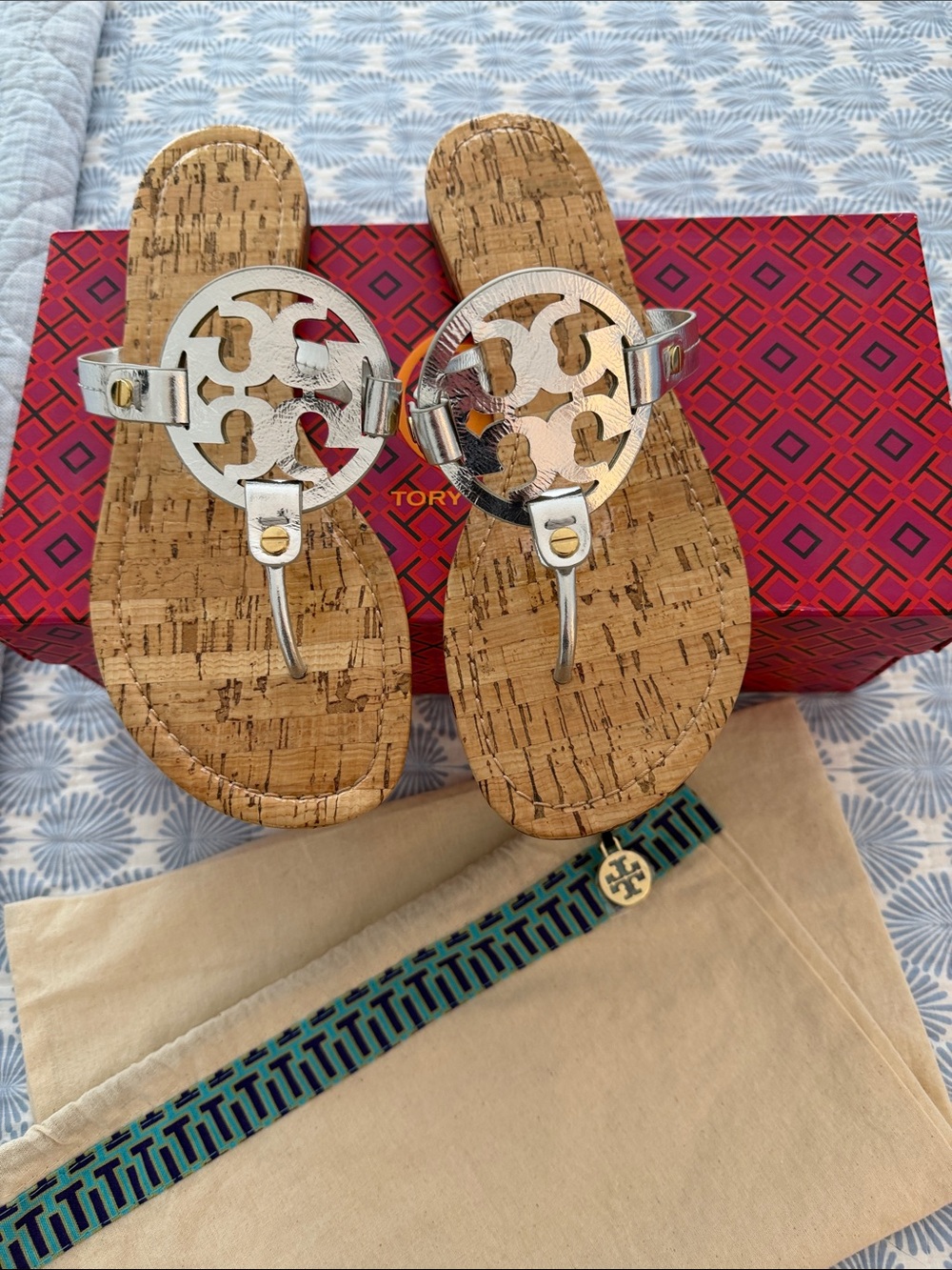 Tory Burch Silver Logo Cork Thong Sandals - Picture 7 of 7